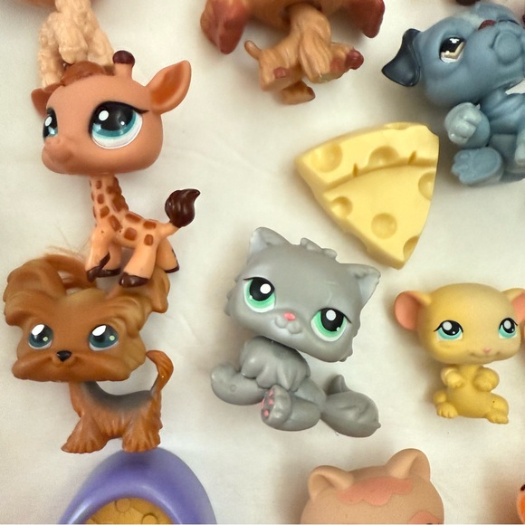 Littlest Pet Shop Bundle - Picture 14 of 14